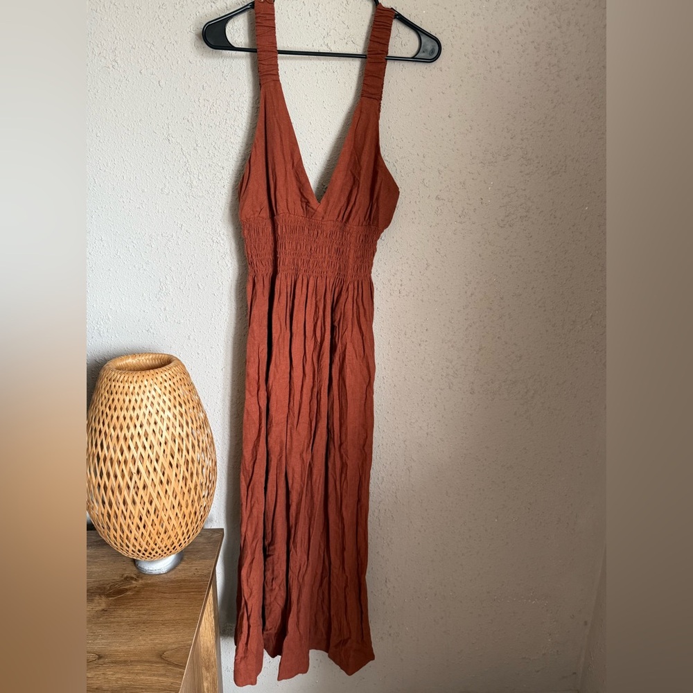 Abercrombie & Fitch Rust Brown V‑Neck Maxi Dress